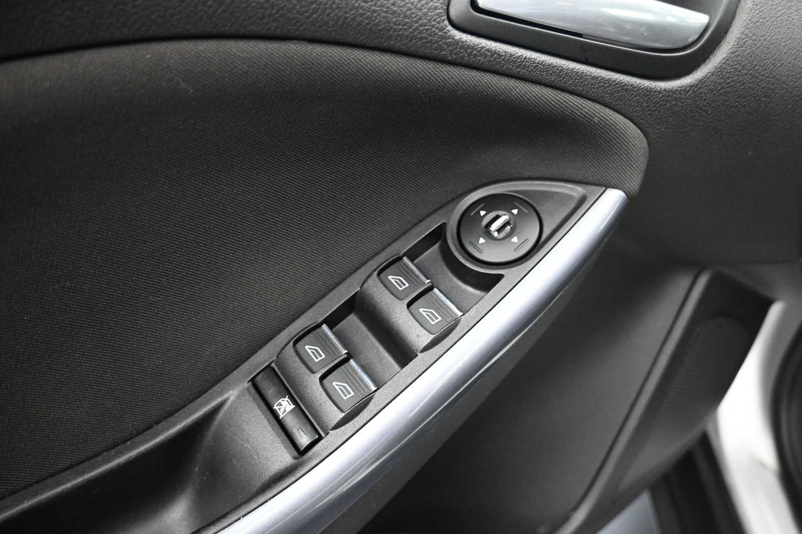 2014 Ford Focus Titanium - Photo 8