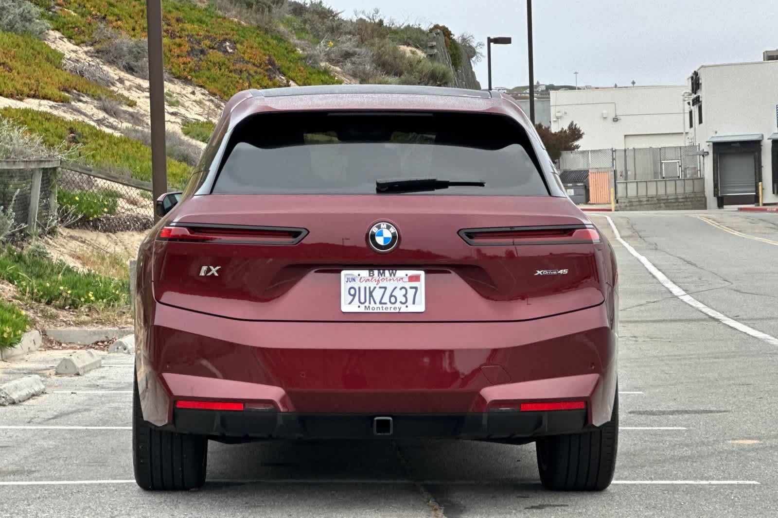 Thumbnail: 2026 BMW iX - 8