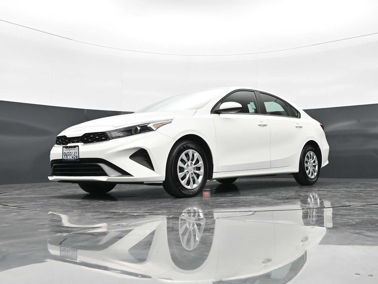 2024 Kia Forte LX - Photo 25
