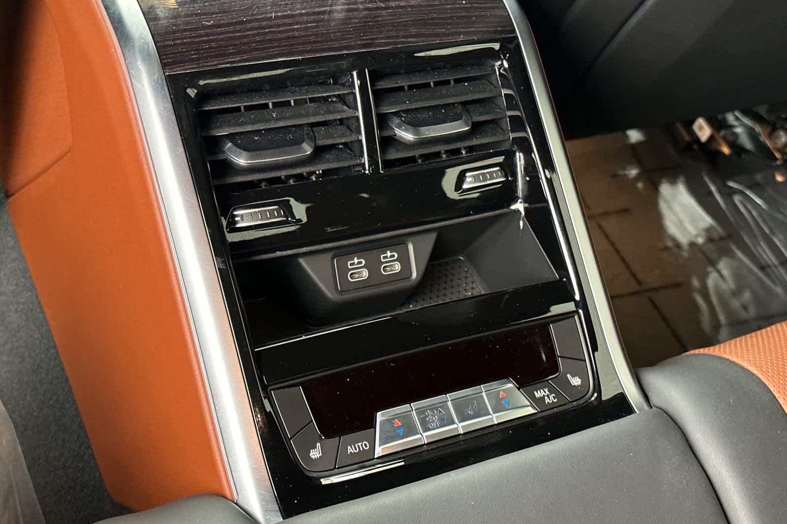 Thumbnail: 2023 BMW 8 Series - 16