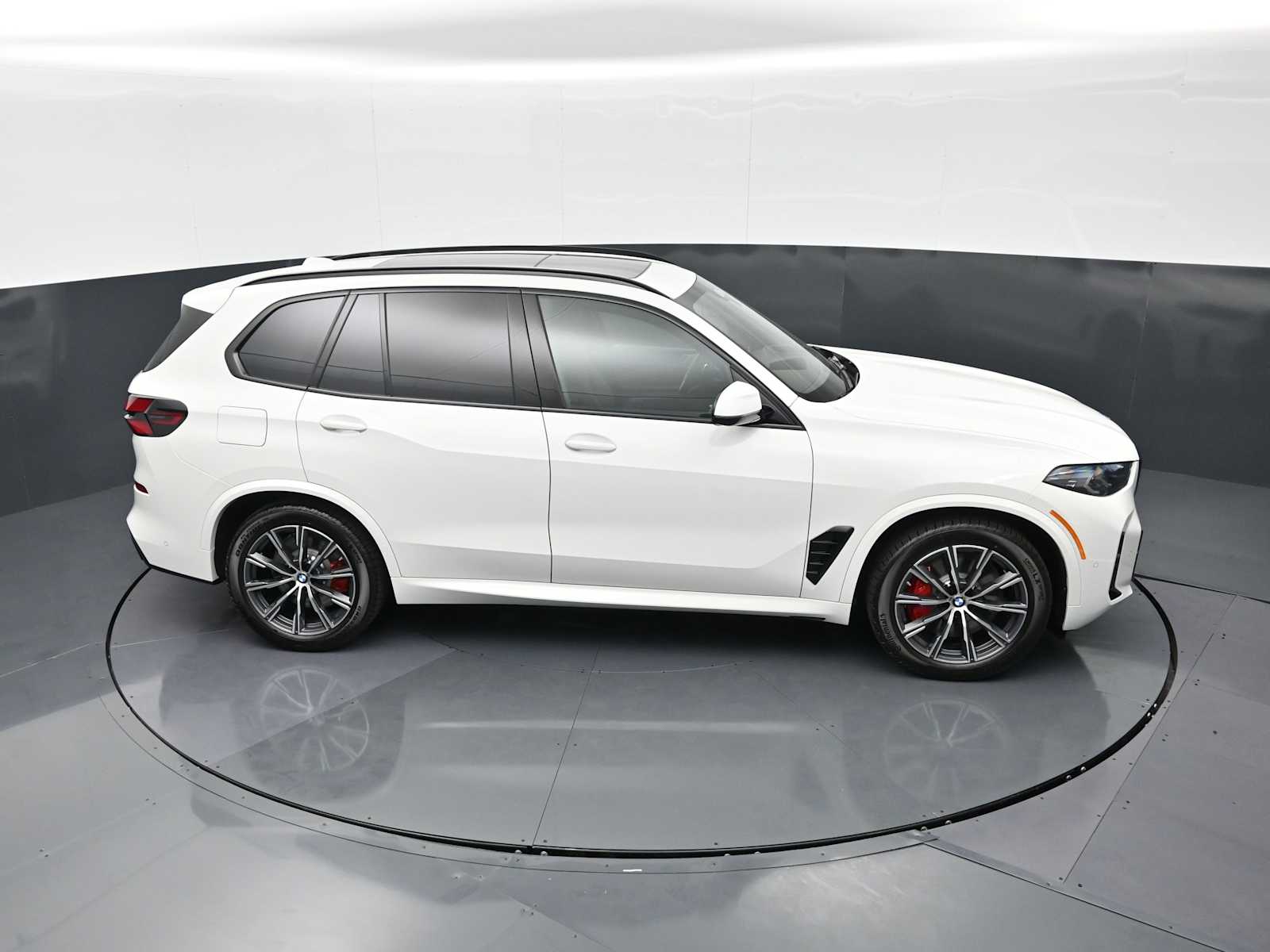 Thumbnail: 2026 BMW X5 - 20