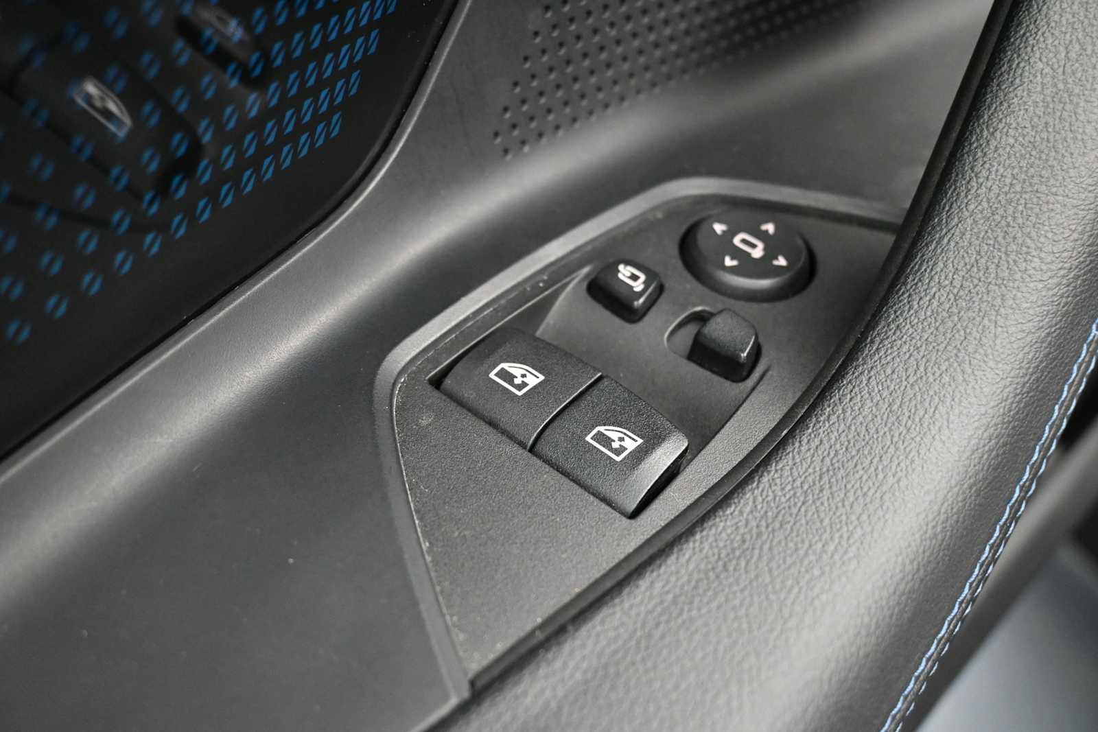 2024 BMW 2 Series 230i - Photo 10