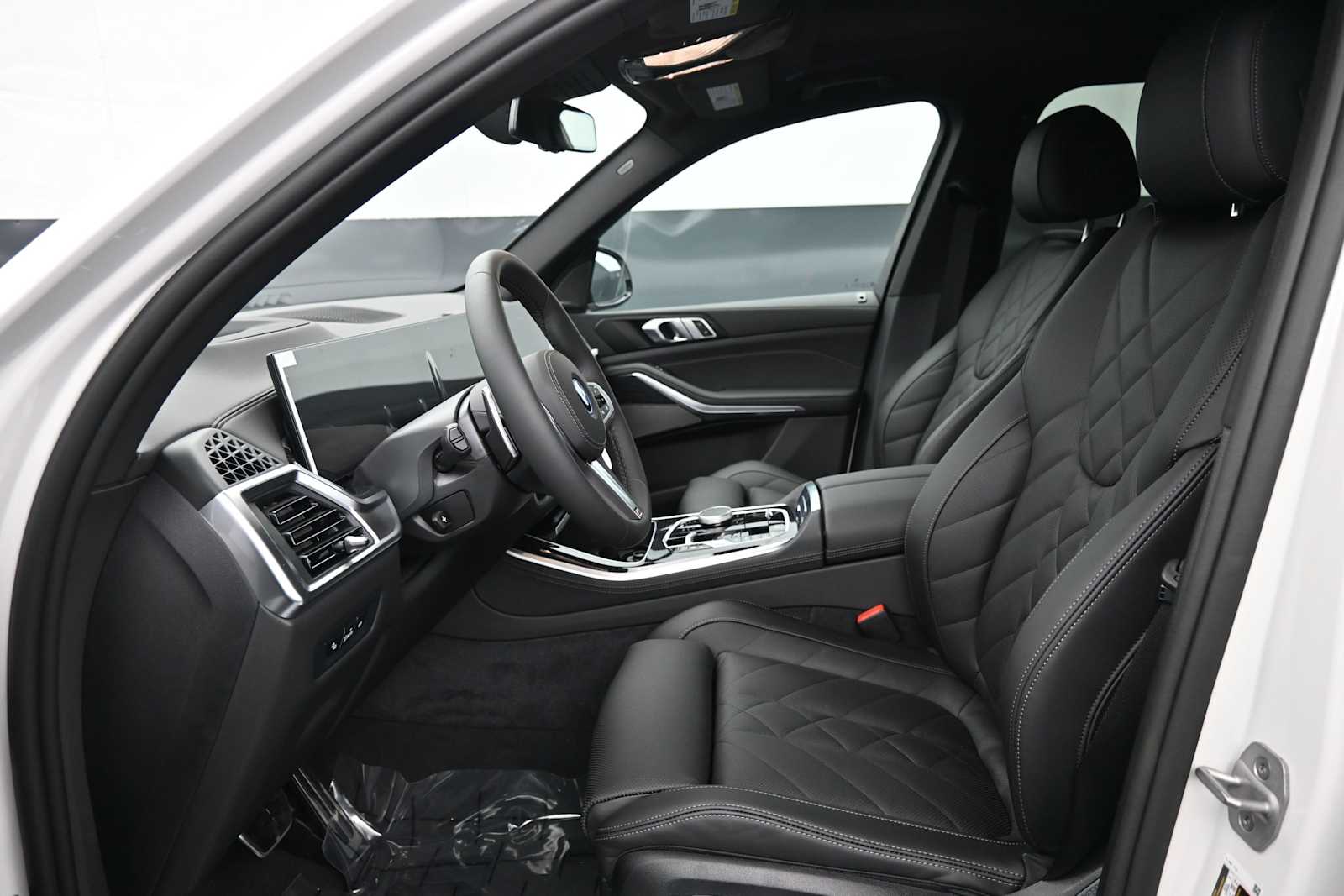 Thumbnail: 2026 BMW X5 - 10