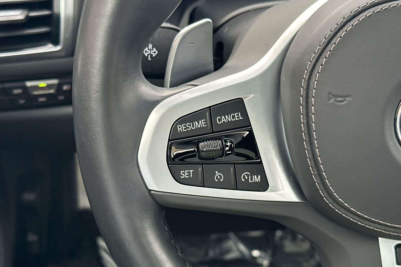 Thumbnail: 2025 BMW 8 Series - 26