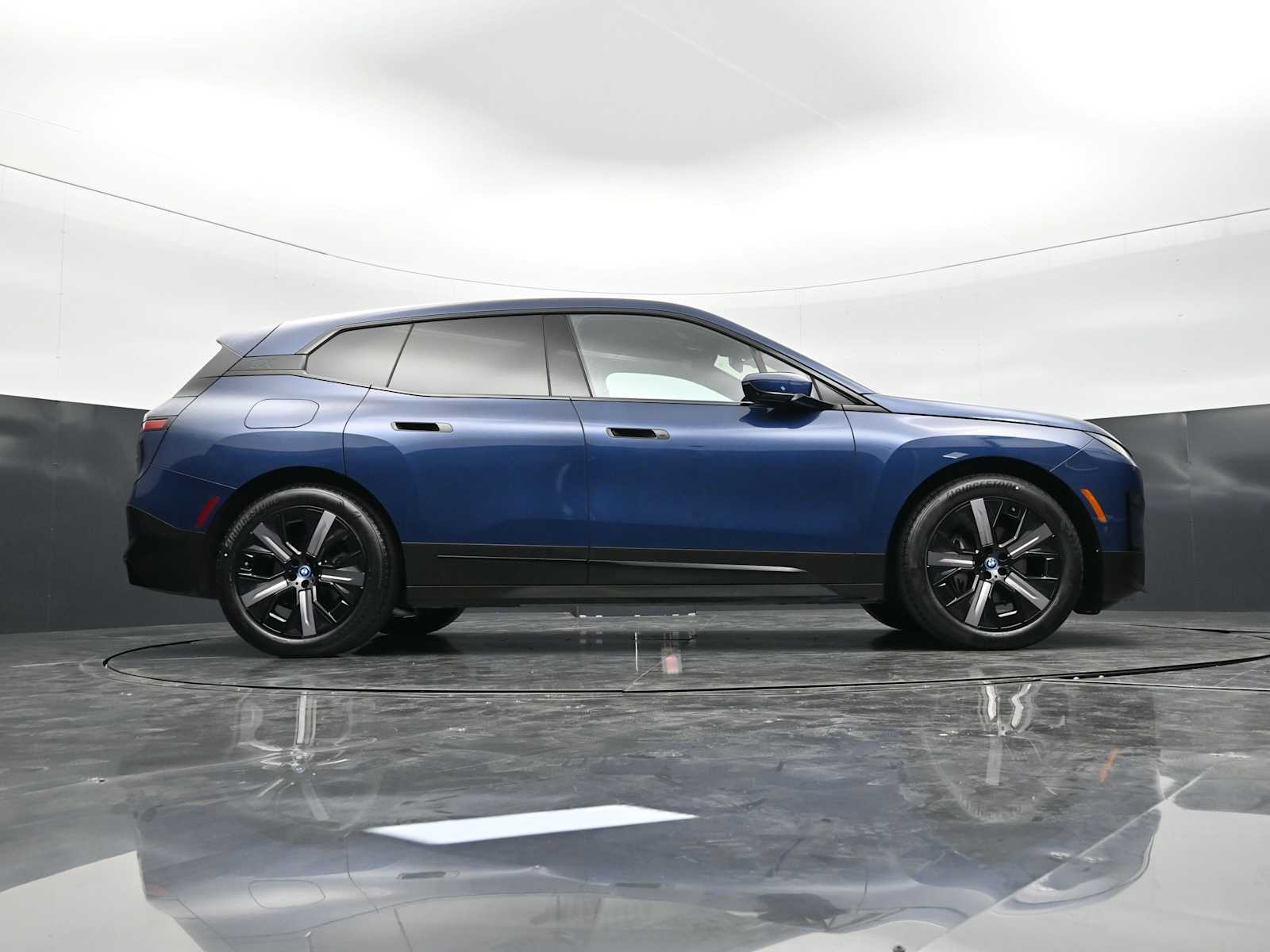 2023 BMW iX Base - Photo 28