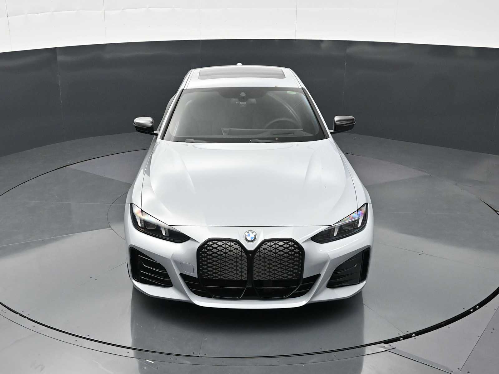 Thumbnail: 2026 BMW i4 - 18