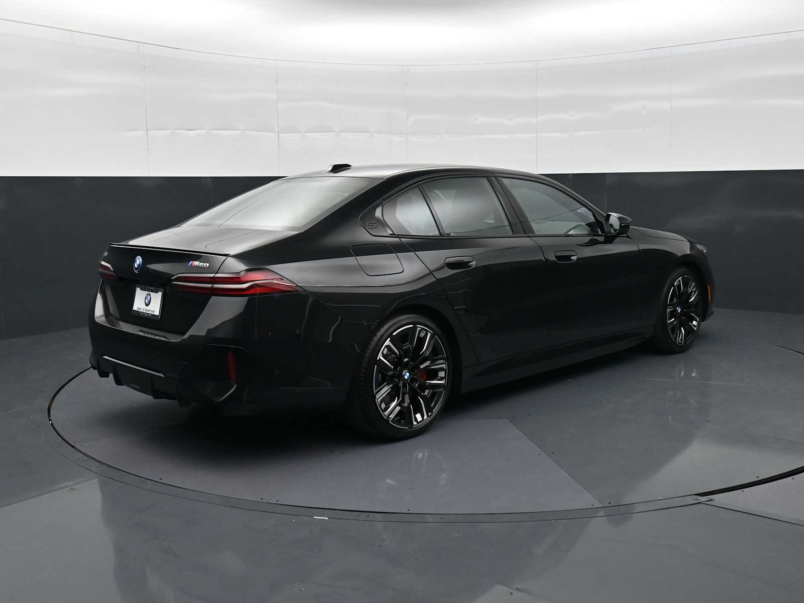 Thumbnail: 2026 BMW i5 - 5