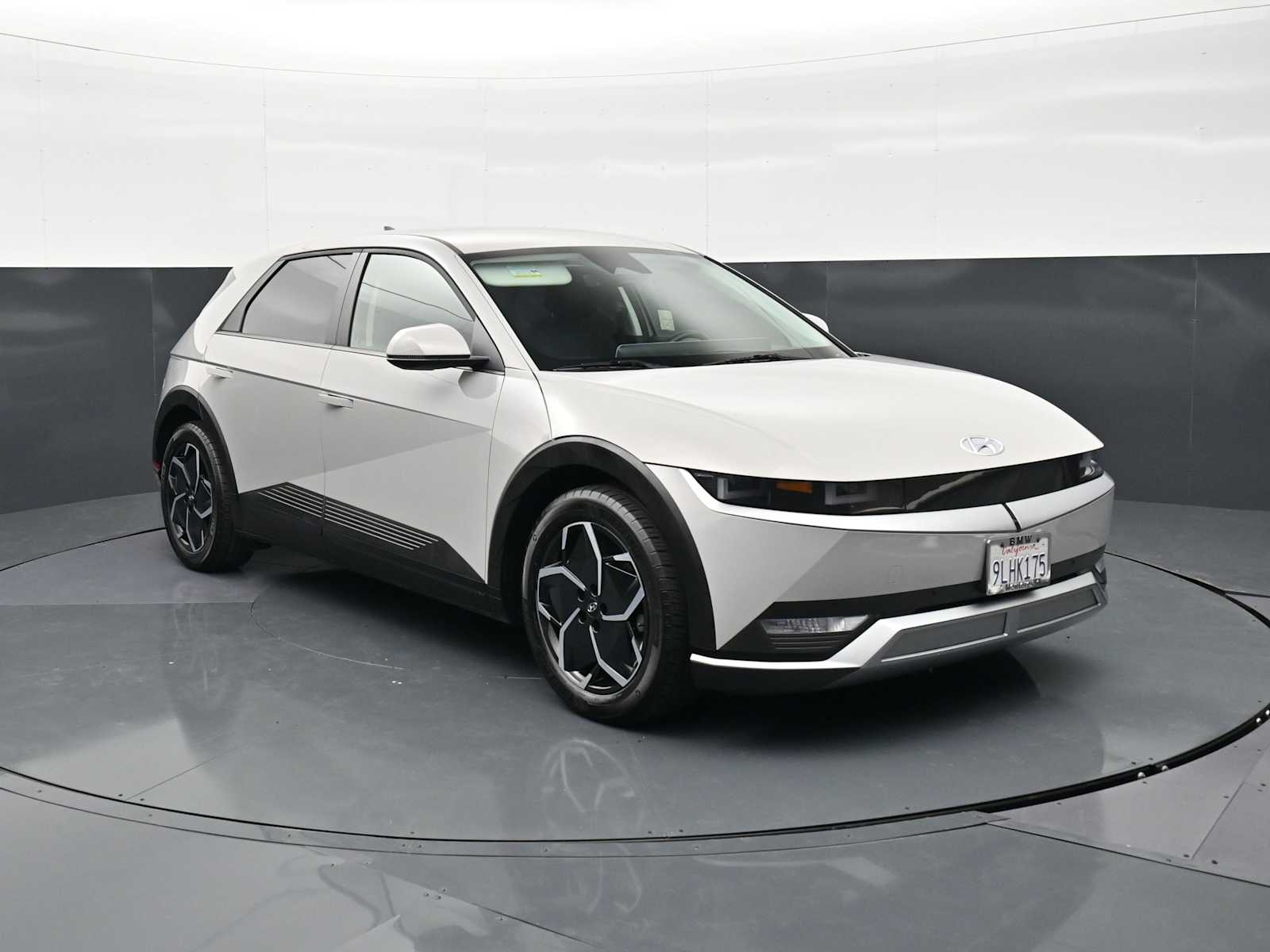 Thumbnail: 2024 Hyundai Ioniq 5 - 3