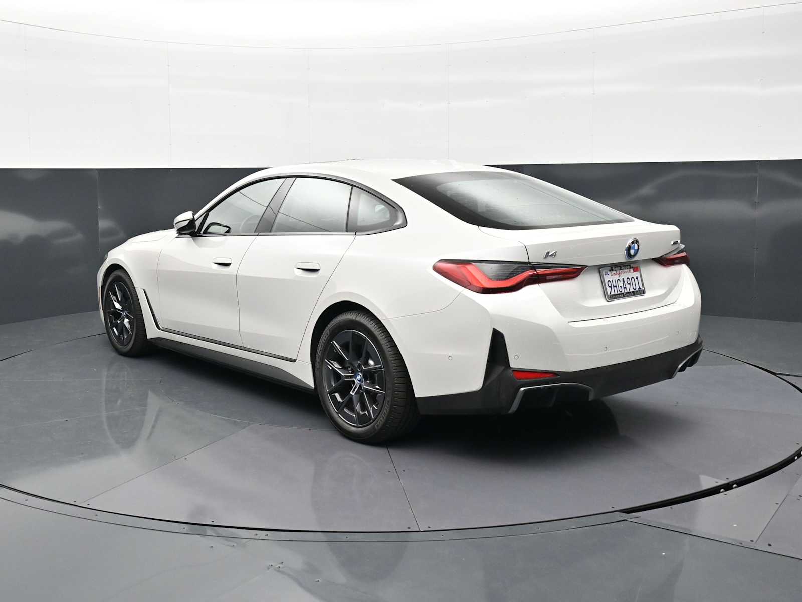 Thumbnail: 2023 BMW i4 - 7