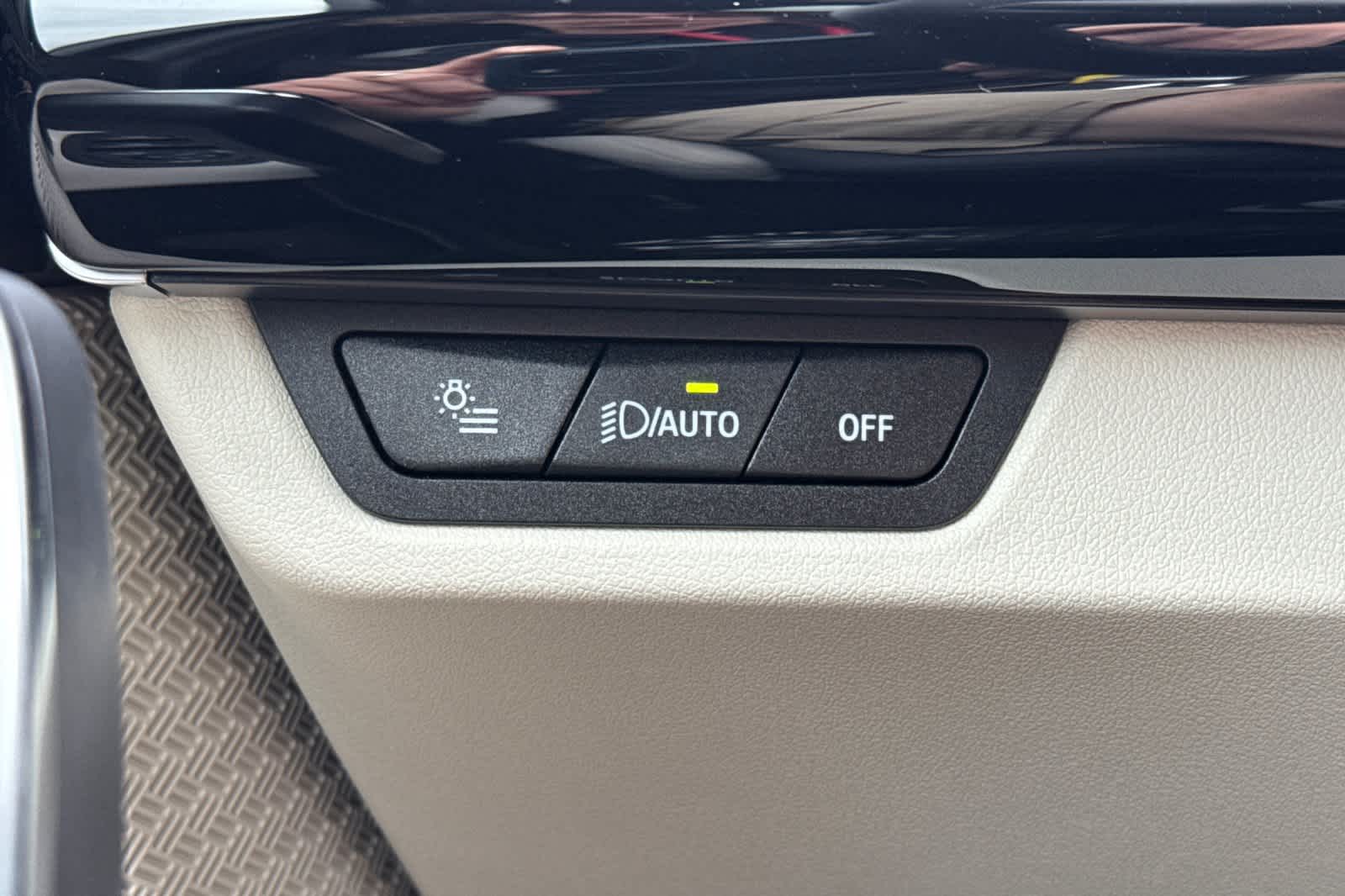 Thumbnail: 2026 BMW X1 - 32