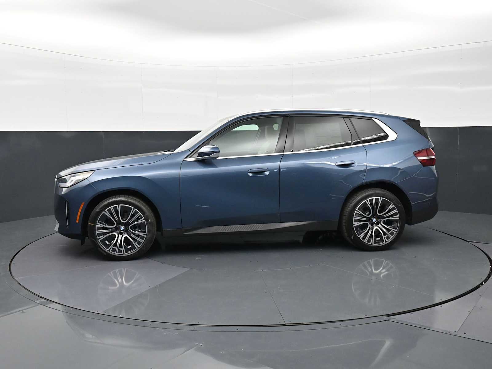 Thumbnail: 2026 BMW X3 - 8