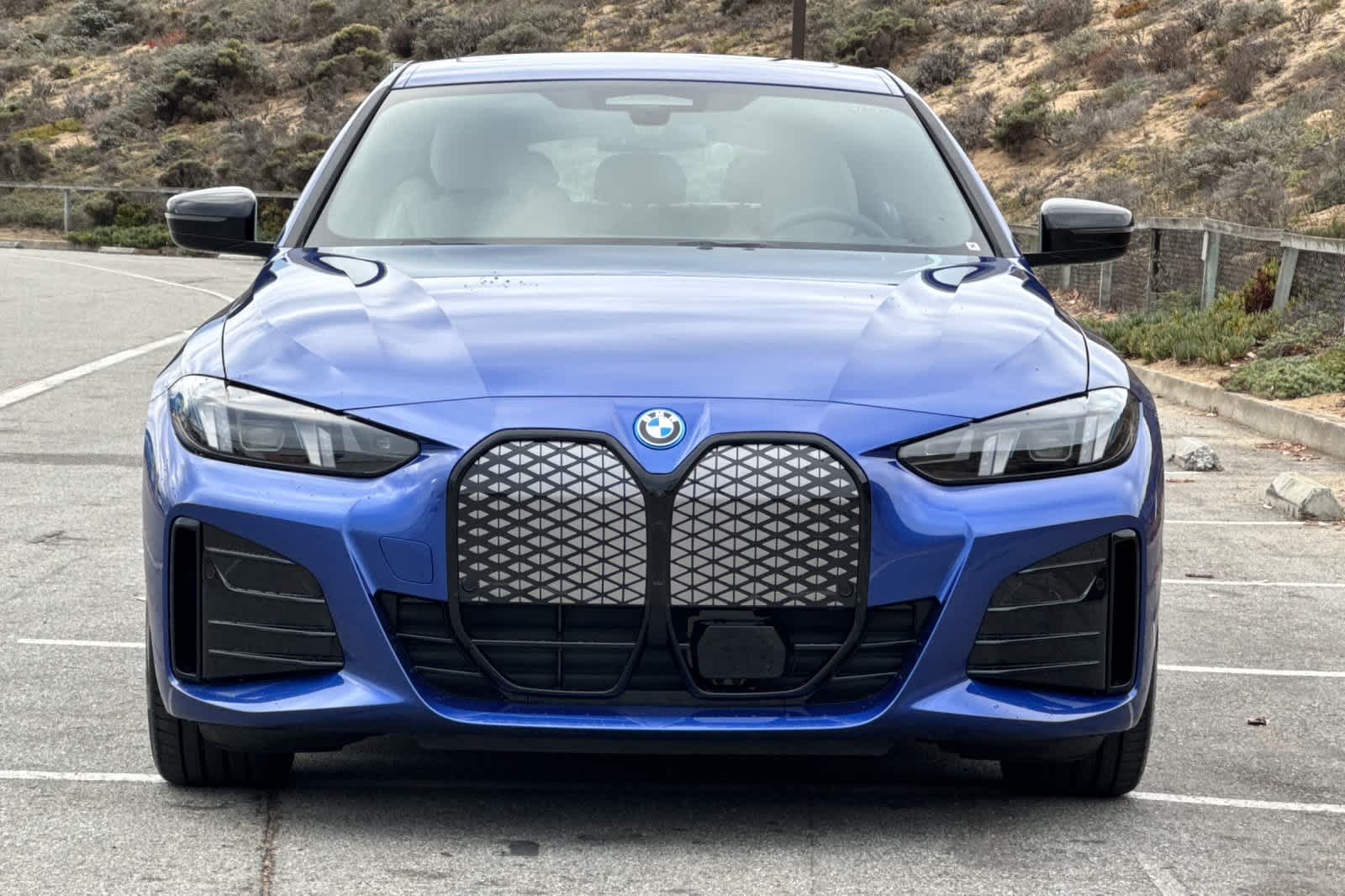 Thumbnail: 2025 BMW i4 - 10