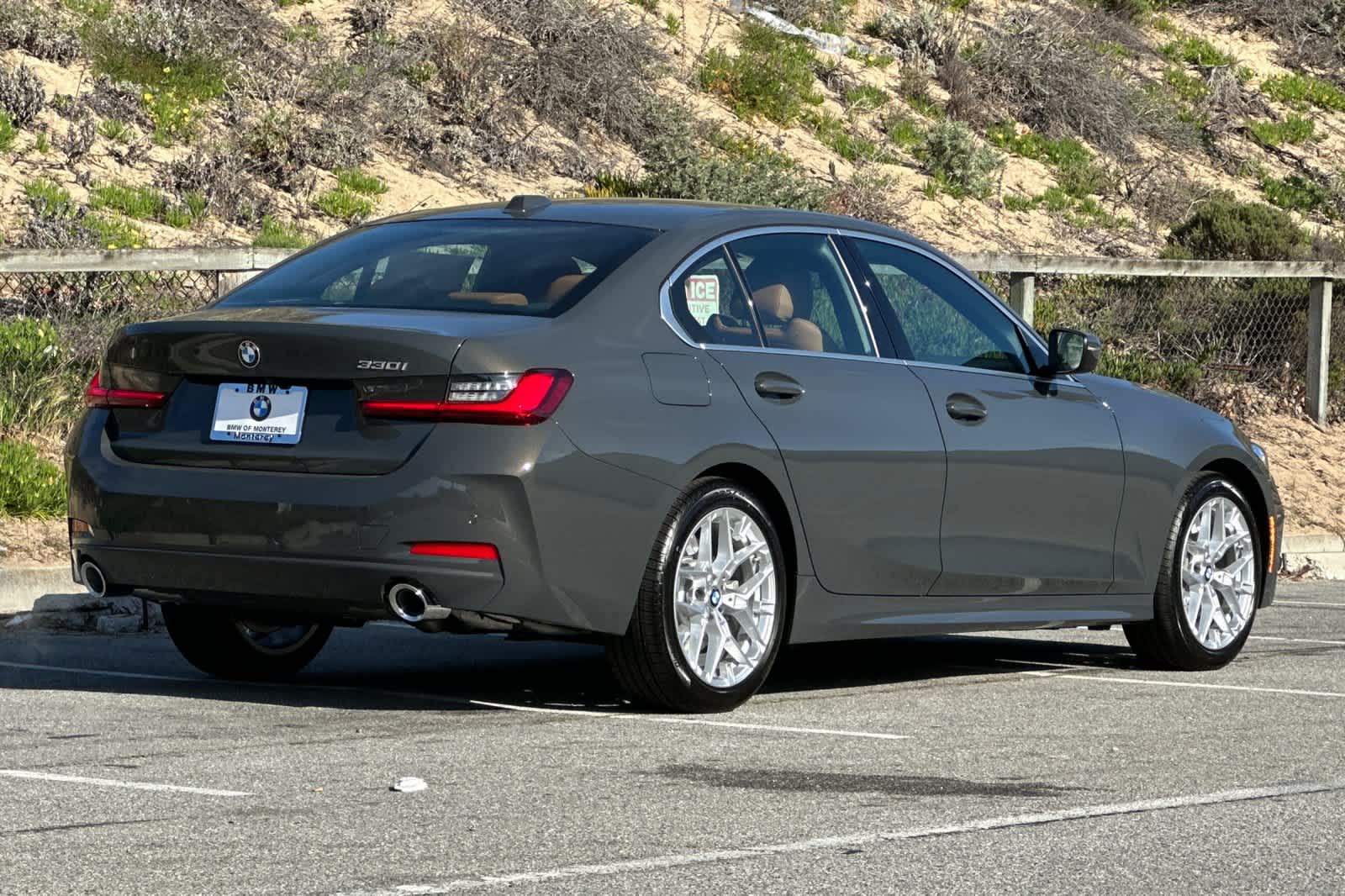 Thumbnail: 2026 BMW 3 Series - 2