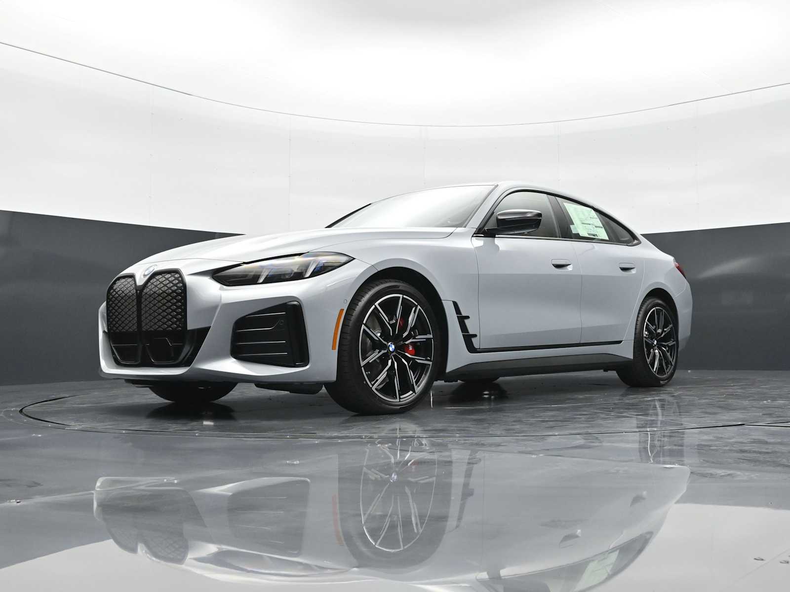 Thumbnail: 2026 BMW i4 - 25