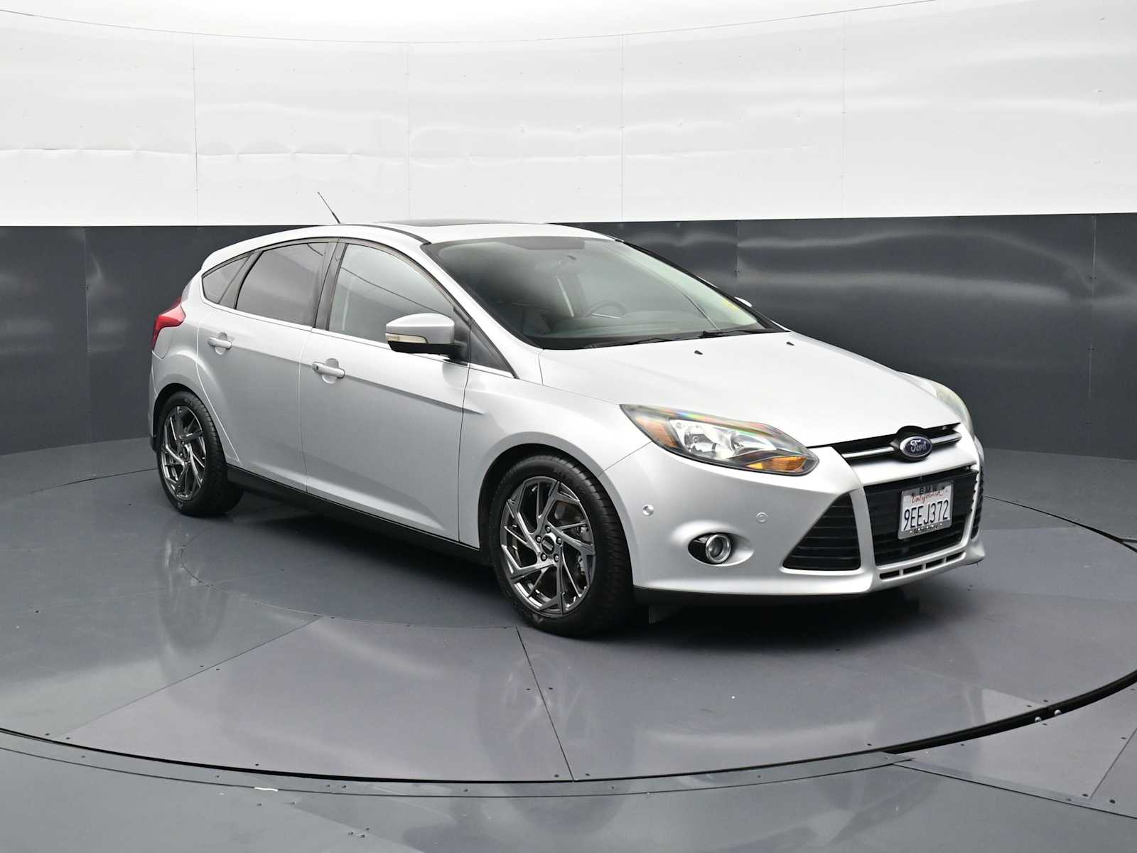 2014 Ford Focus Titanium - Photo 2