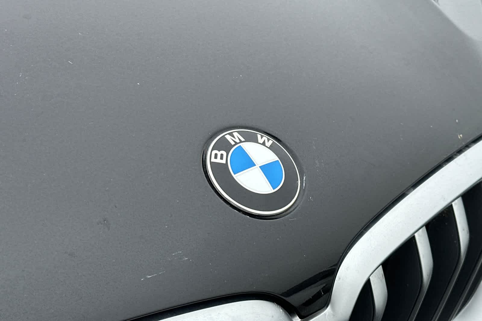 Thumbnail: 2021 BMW X6 - 9