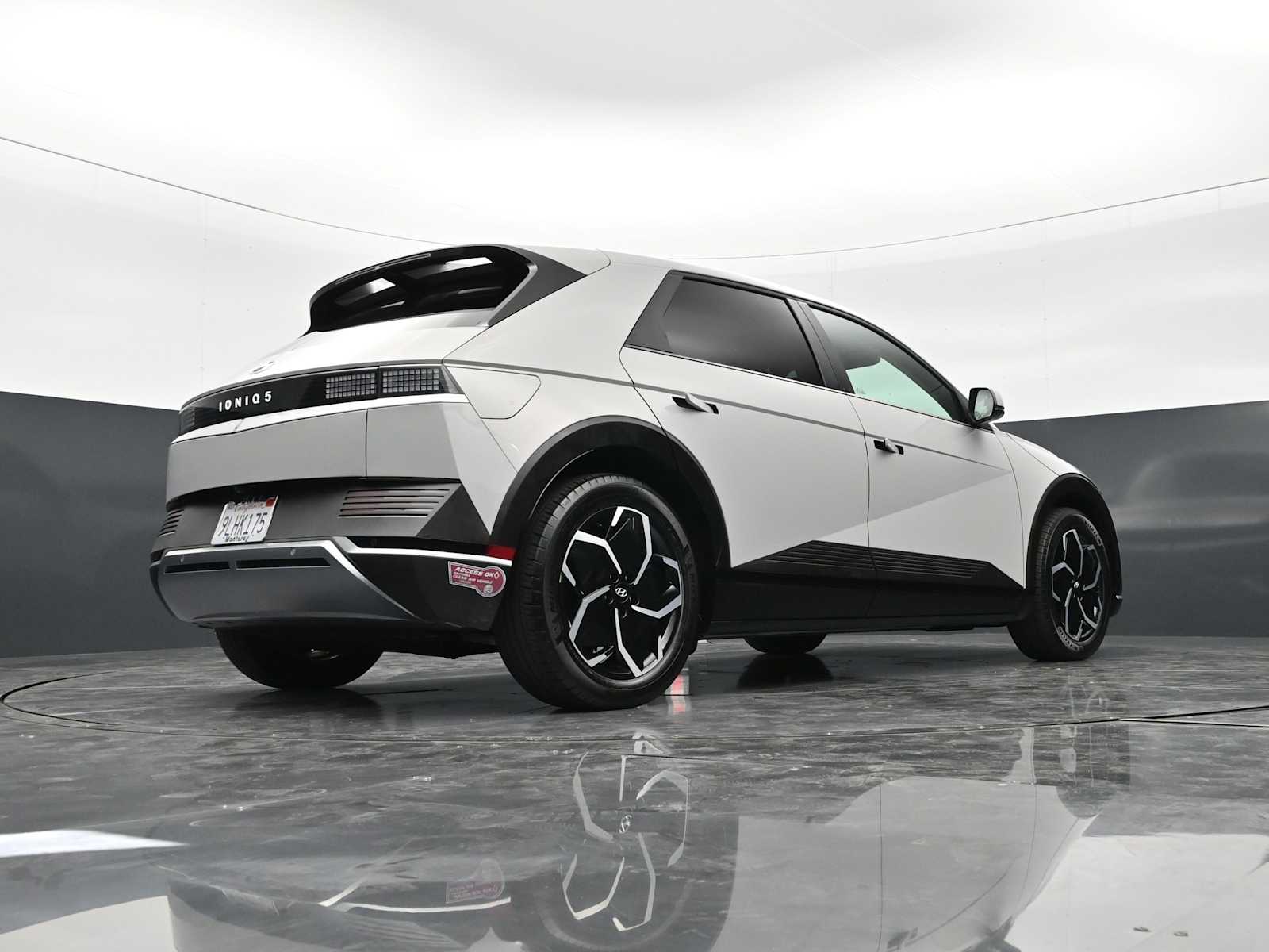 Thumbnail: 2024 Hyundai Ioniq 5 - 28