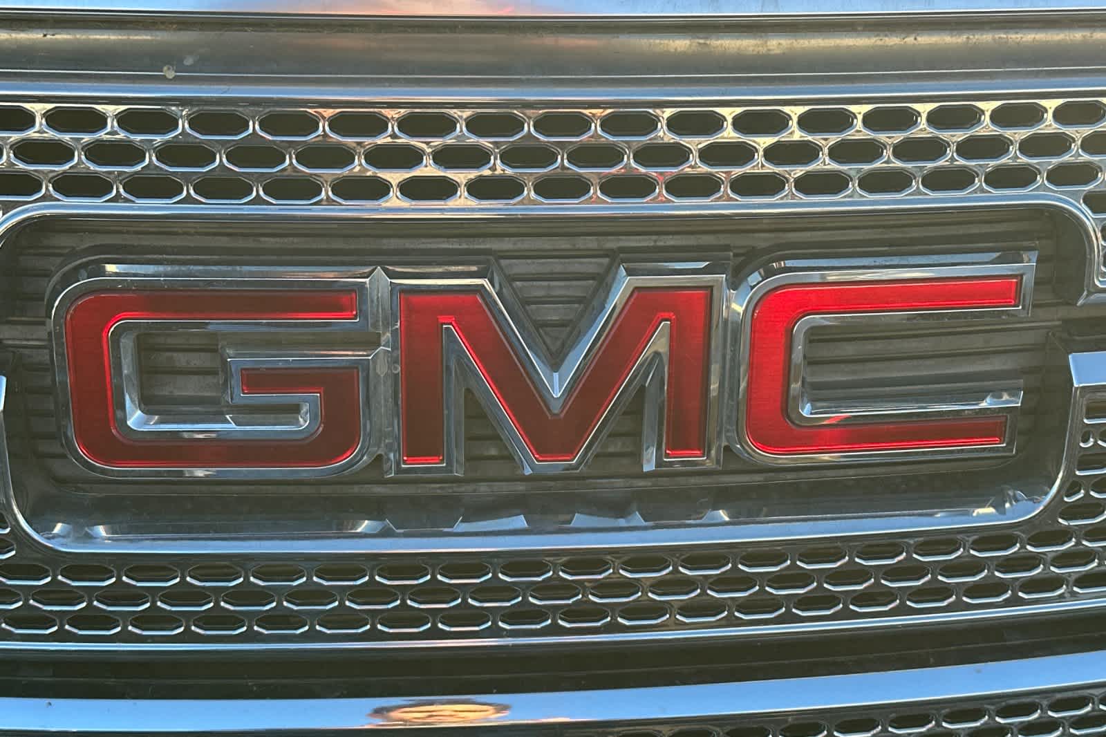 Thumbnail: 2015 GMC Acadia - 9