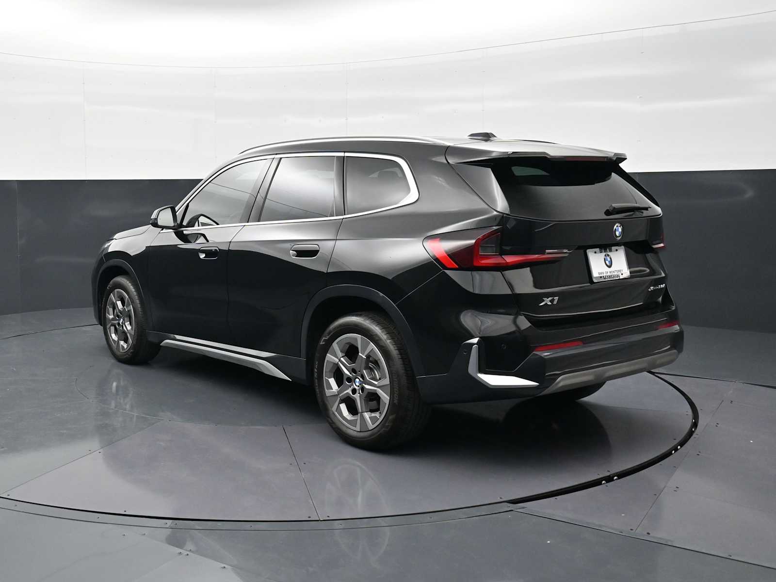 Thumbnail: 2025 BMW X1 - 6