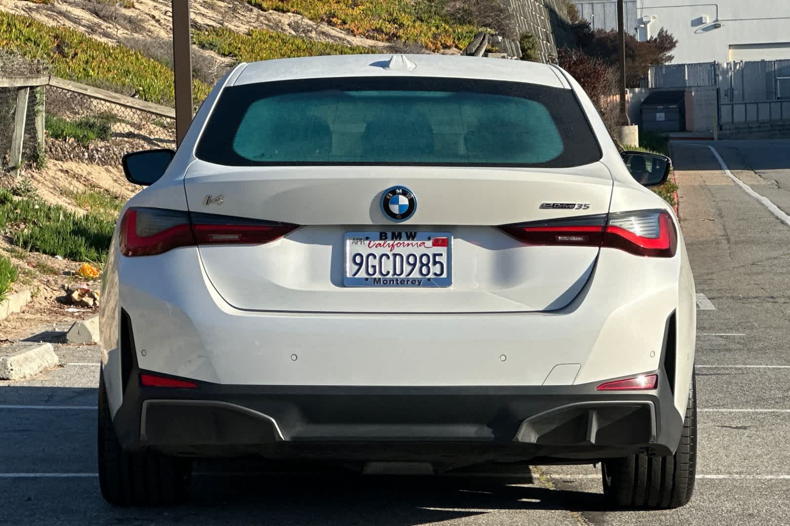 Thumbnail: 2023 BMW i4 - 8