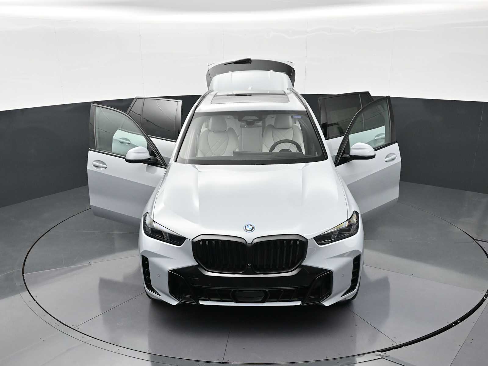 Thumbnail: 2026 BMW X5 - 32