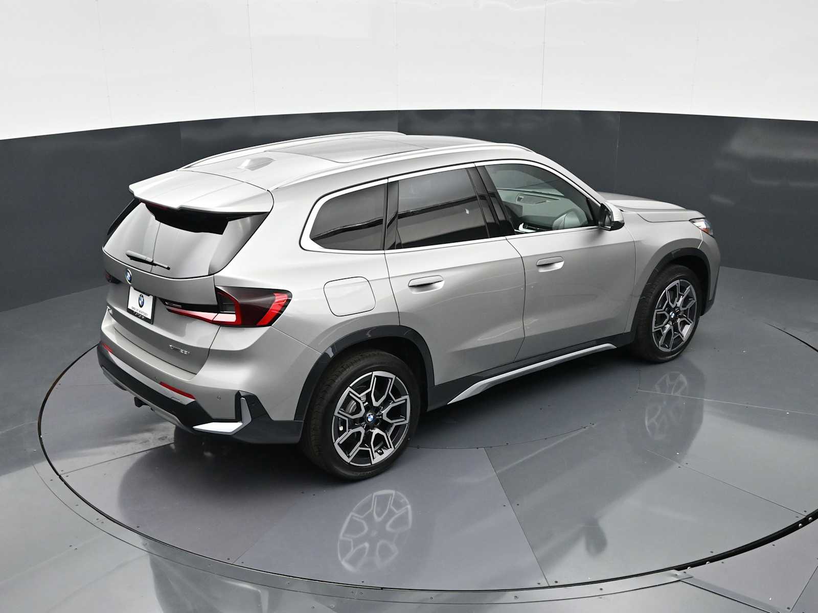 Thumbnail: 2026 BMW X1 - 19