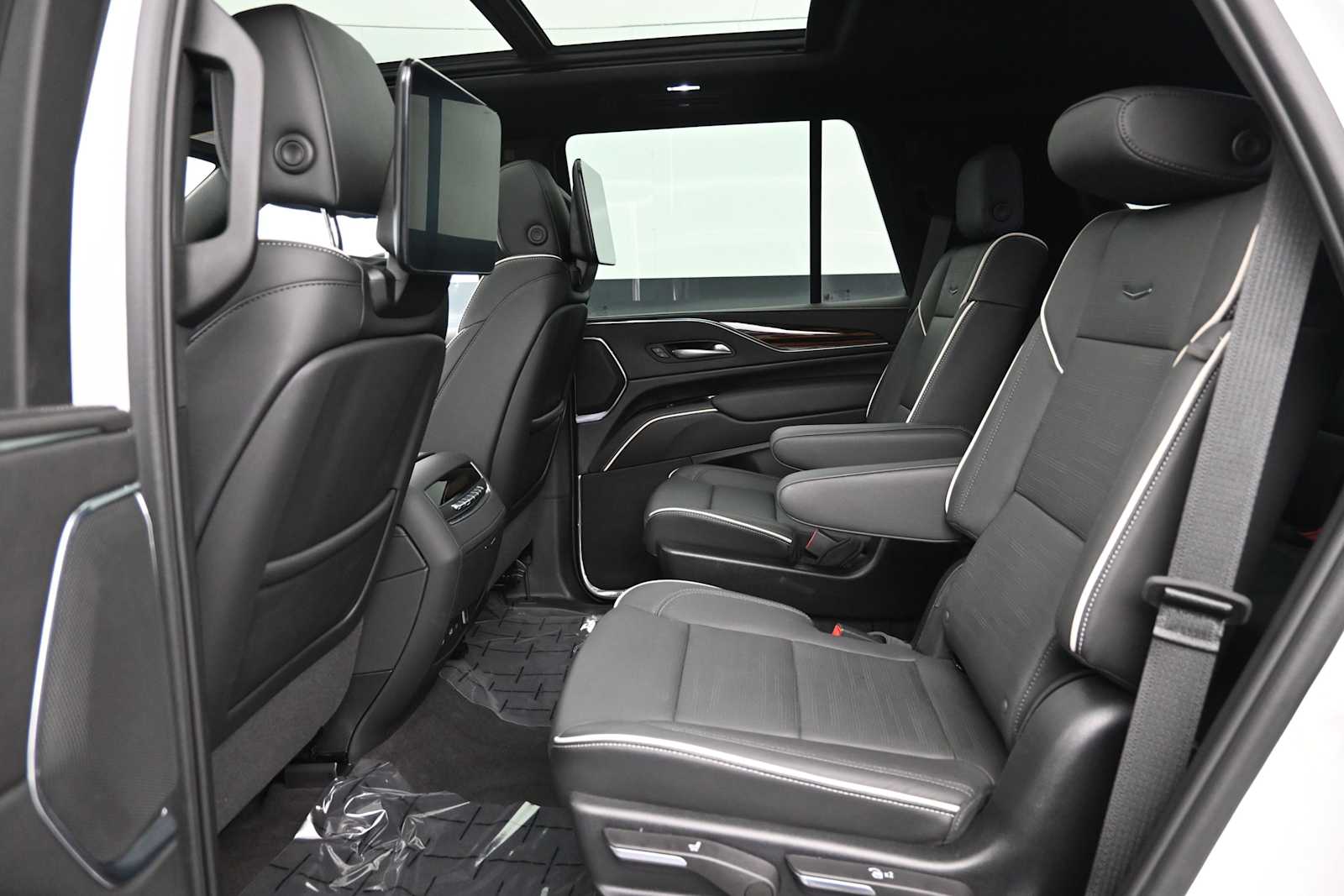 Thumbnail: 2024 Cadillac Escalade - 14