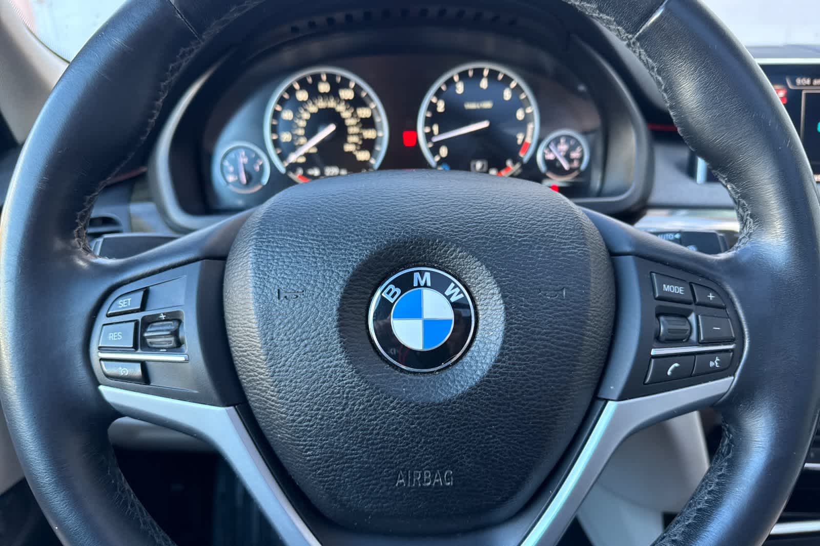 Thumbnail: 2015 BMW X5 - 27