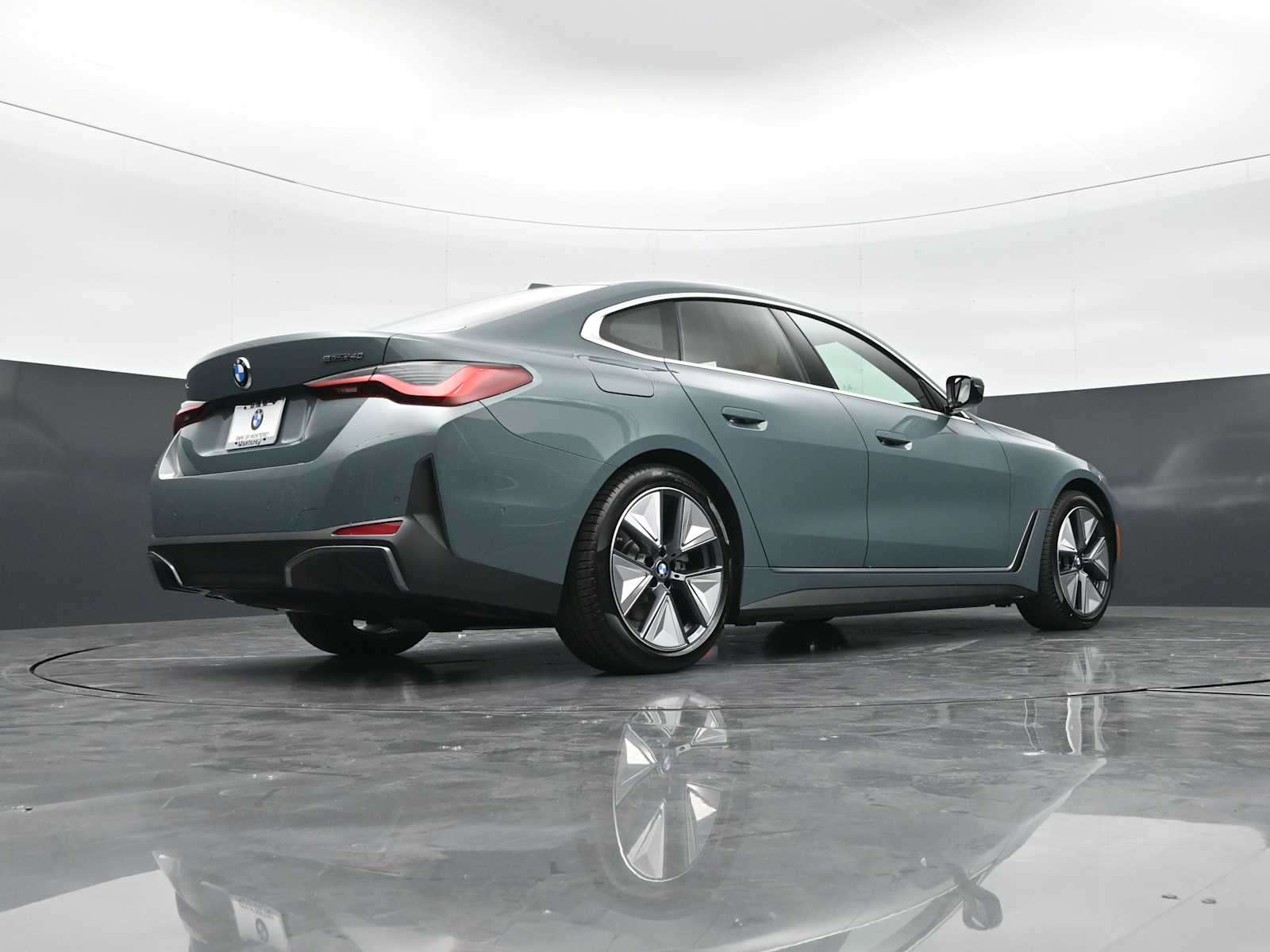 Thumbnail: 2026 BMW i4 - 20