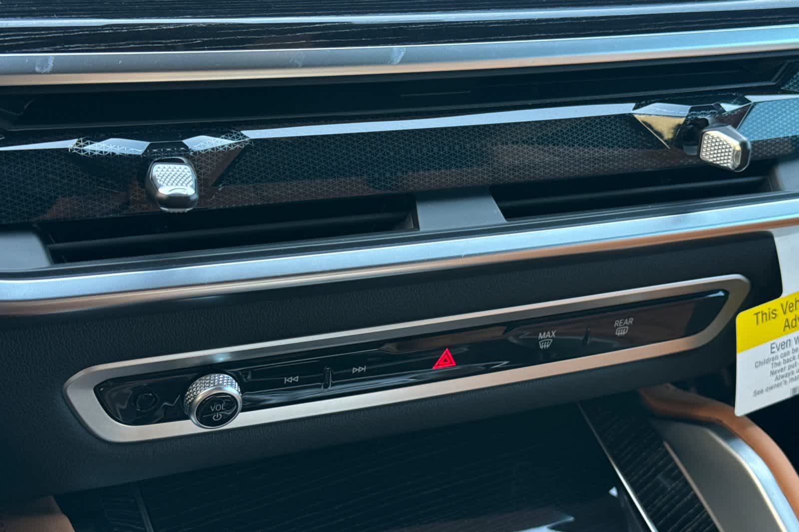 Thumbnail: 2026 BMW X6 - 21