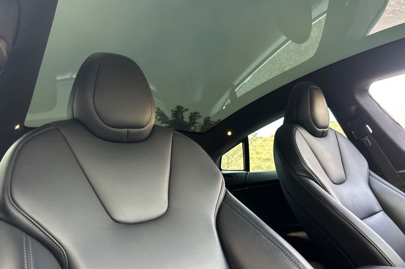 Thumbnail: 2020 Tesla Model S - 17