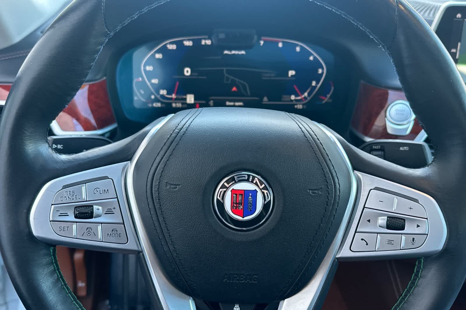 Thumbnail: 2021 BMW 7 Series - 26