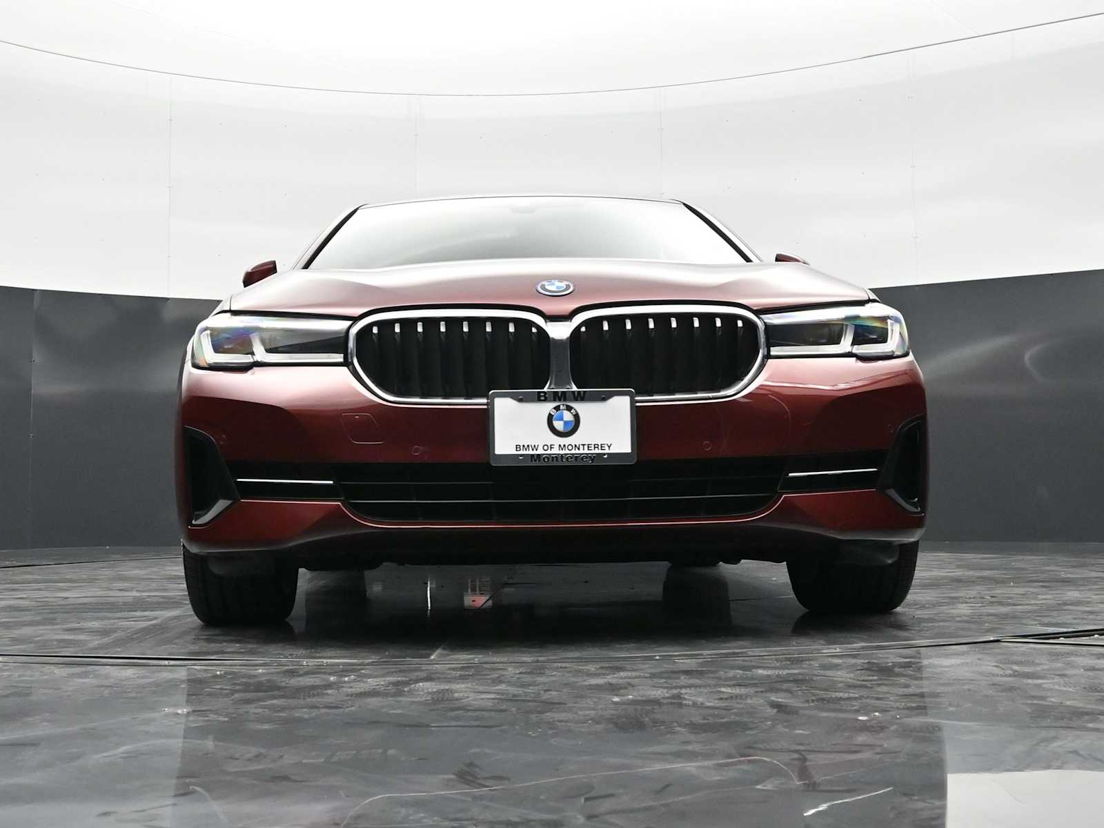 Thumbnail: 2023 BMW 5 Series - 24