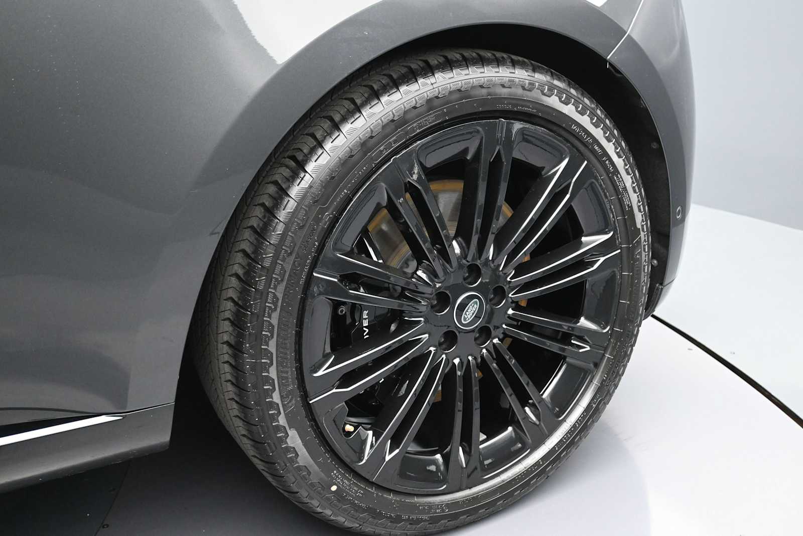 2023 Land Rover Range Rover SE - Photo 19