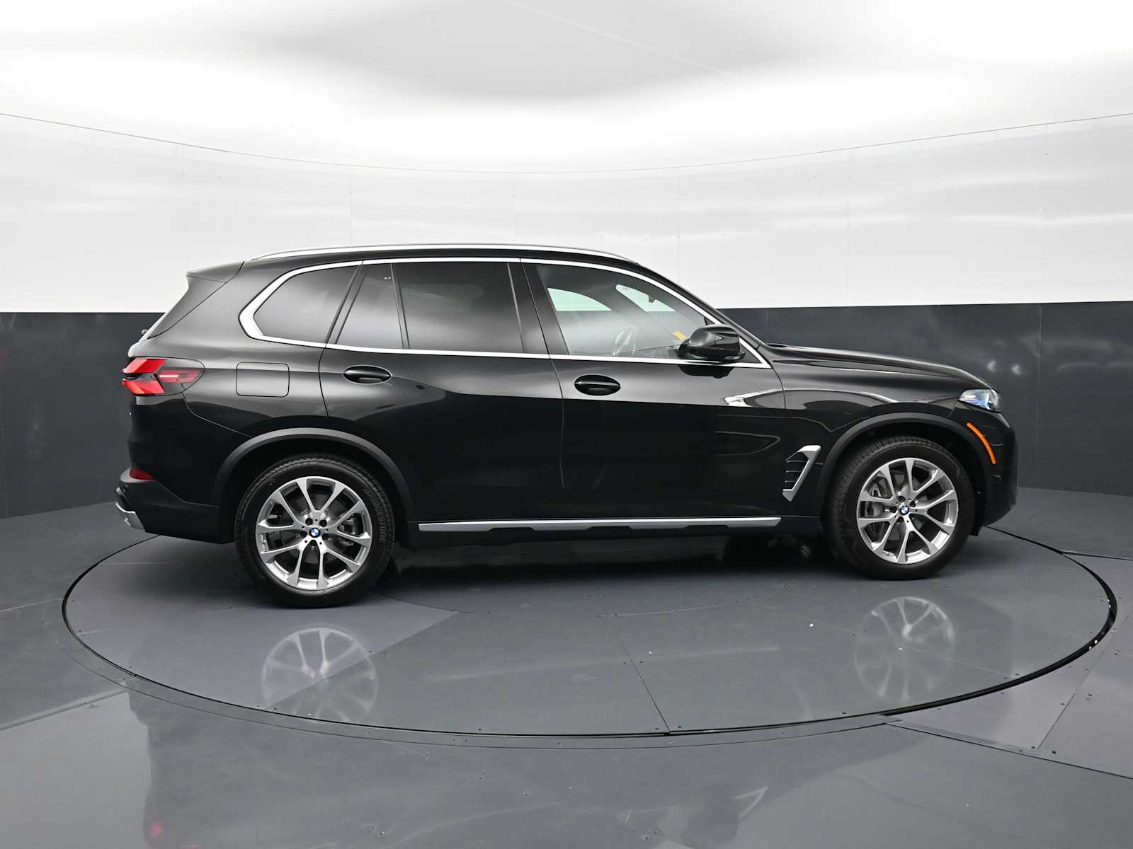 Thumbnail: 2026 BMW X5 - 3