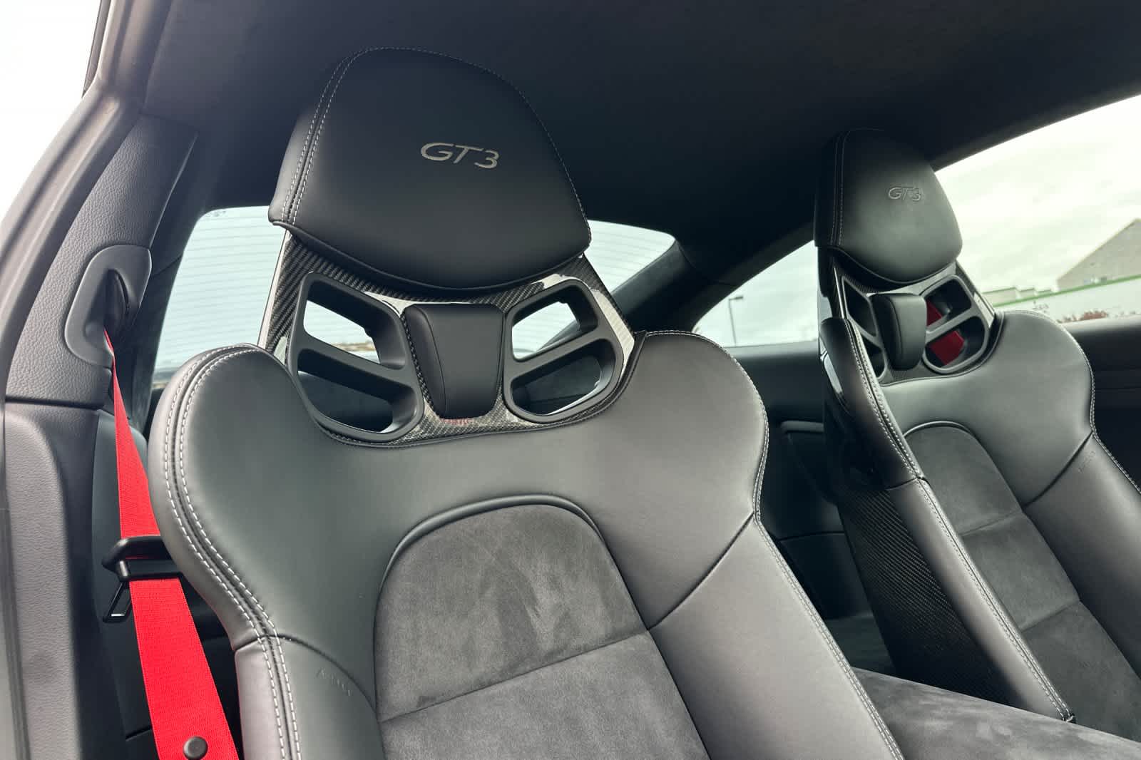 Thumbnail: 2016 Porsche 911 - 14