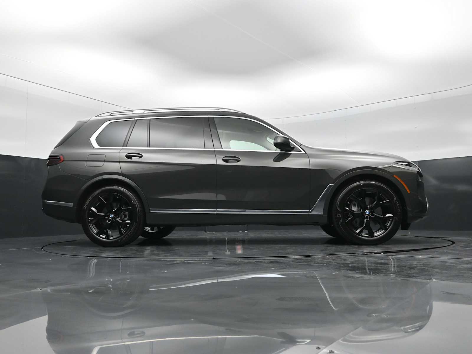 Thumbnail: 2027 BMW X7 - 29