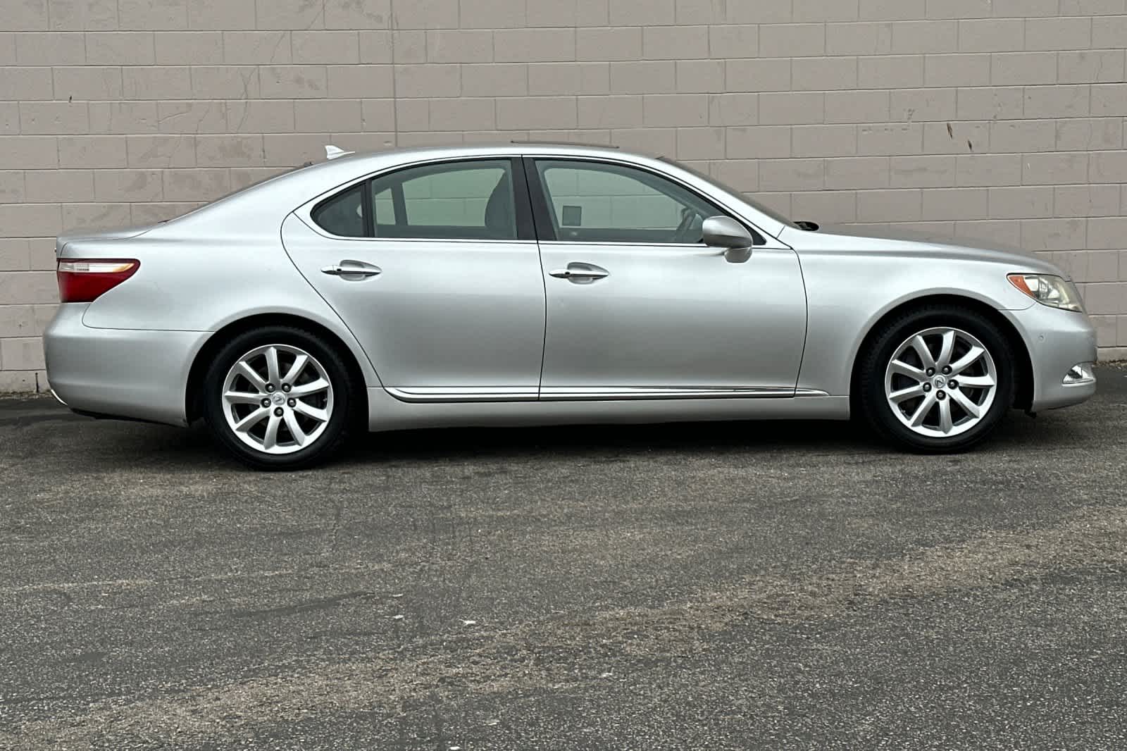 Thumbnail: 2008 Lexus LS - 6