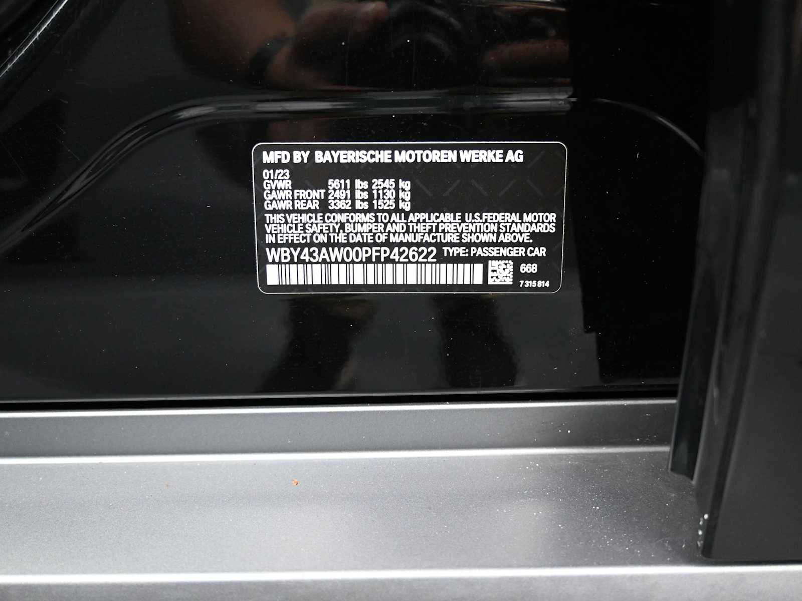 Thumbnail: 2023 BMW i4 - 10