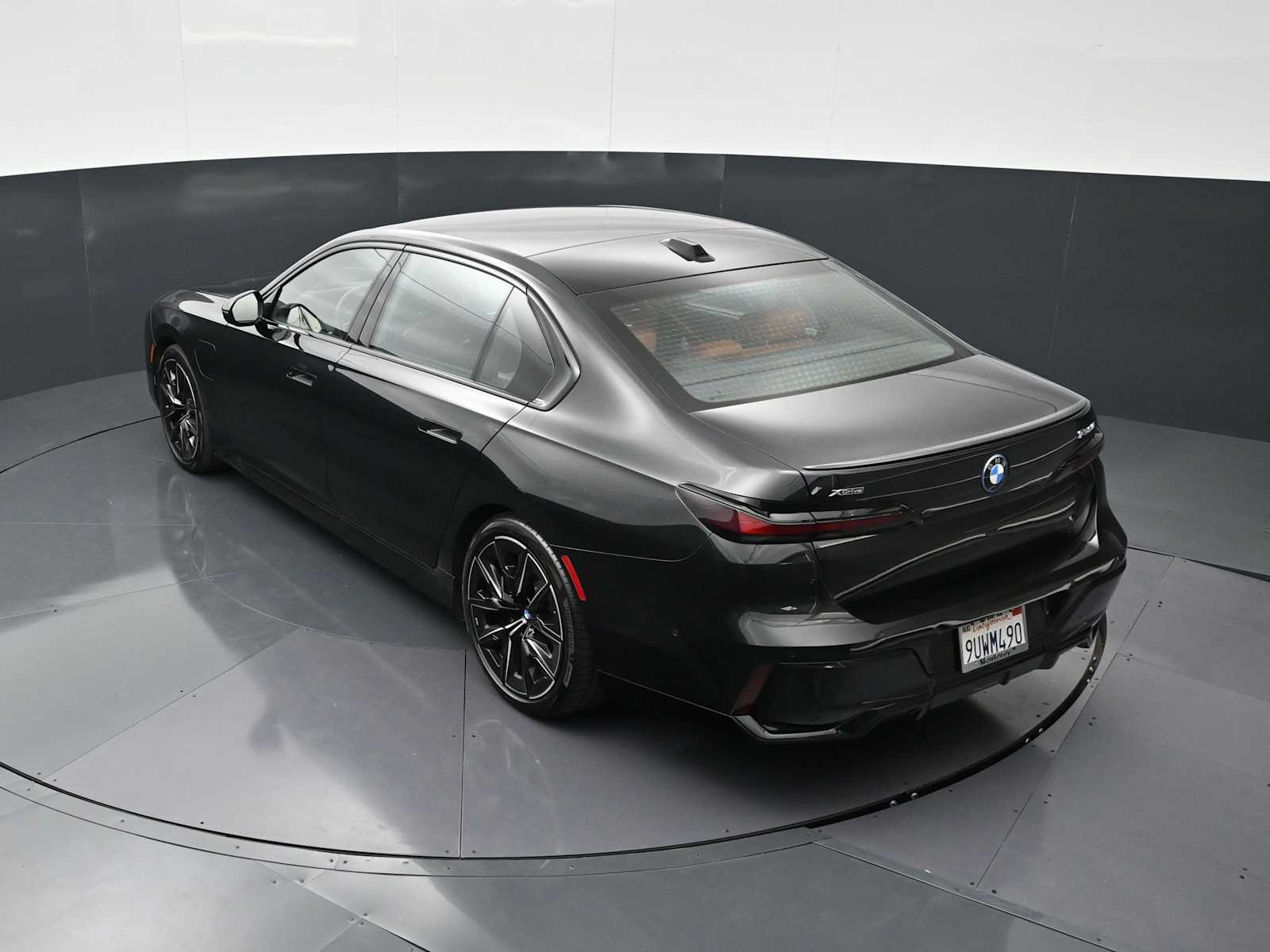 Thumbnail: 2025 BMW 7 Series - 21