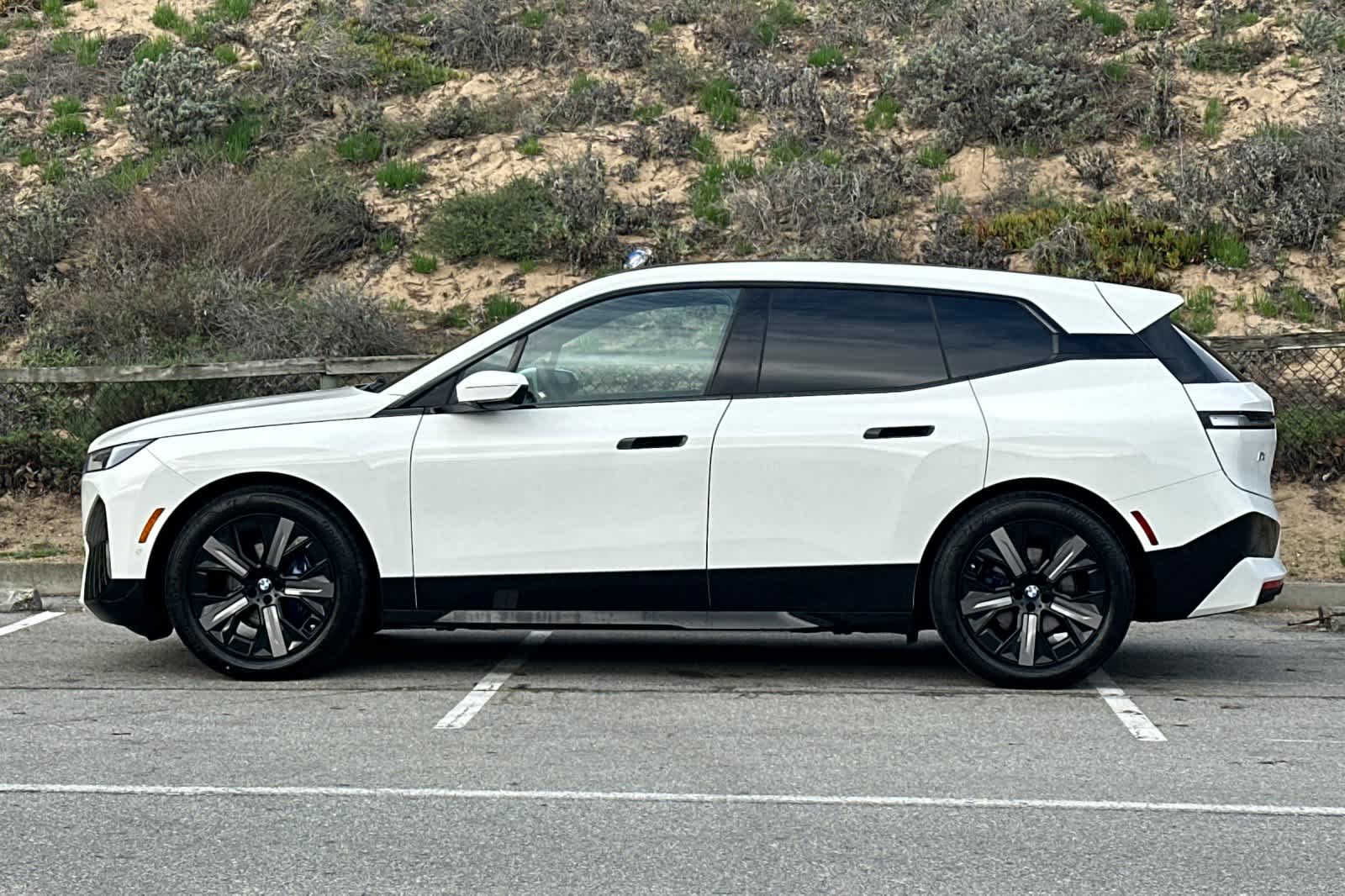 Thumbnail: 2025 BMW iX - 9