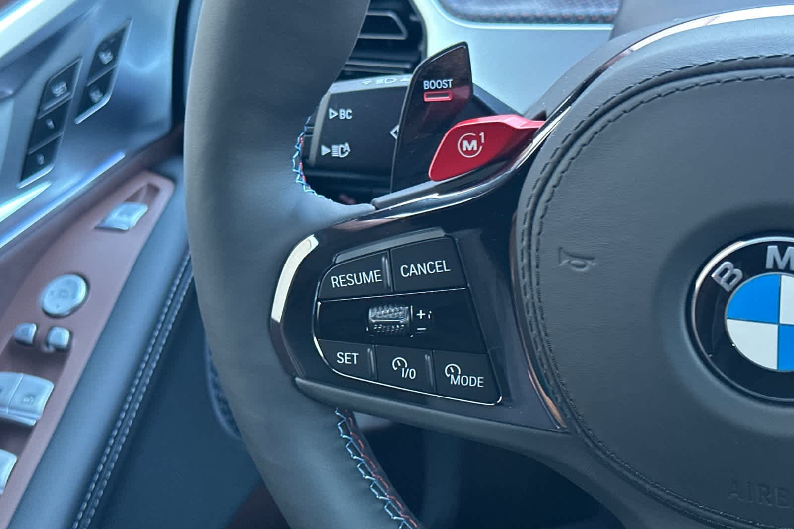 Thumbnail: 2026 BMW XM - 27