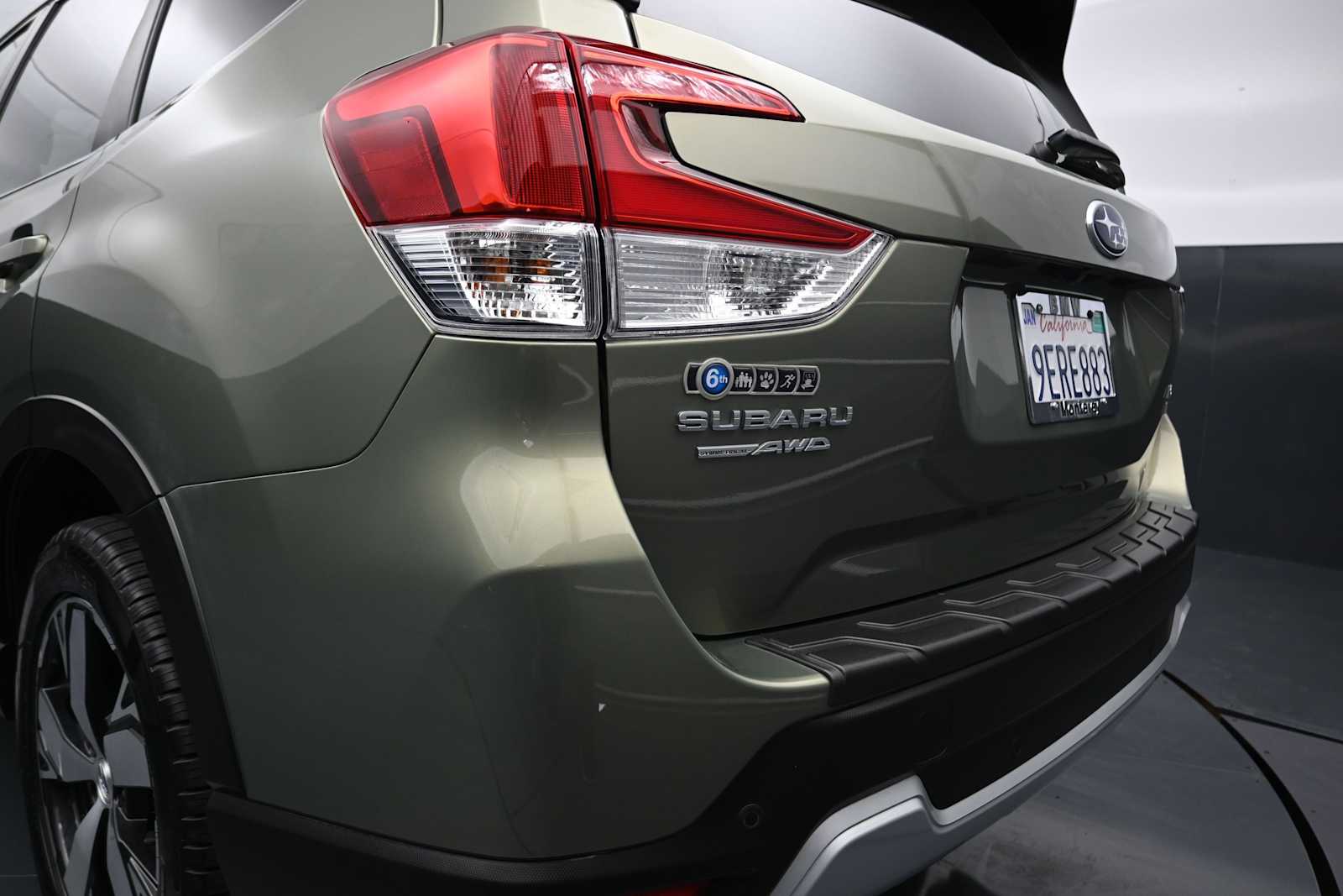 2020 Subaru Forester Touring - Photo 18