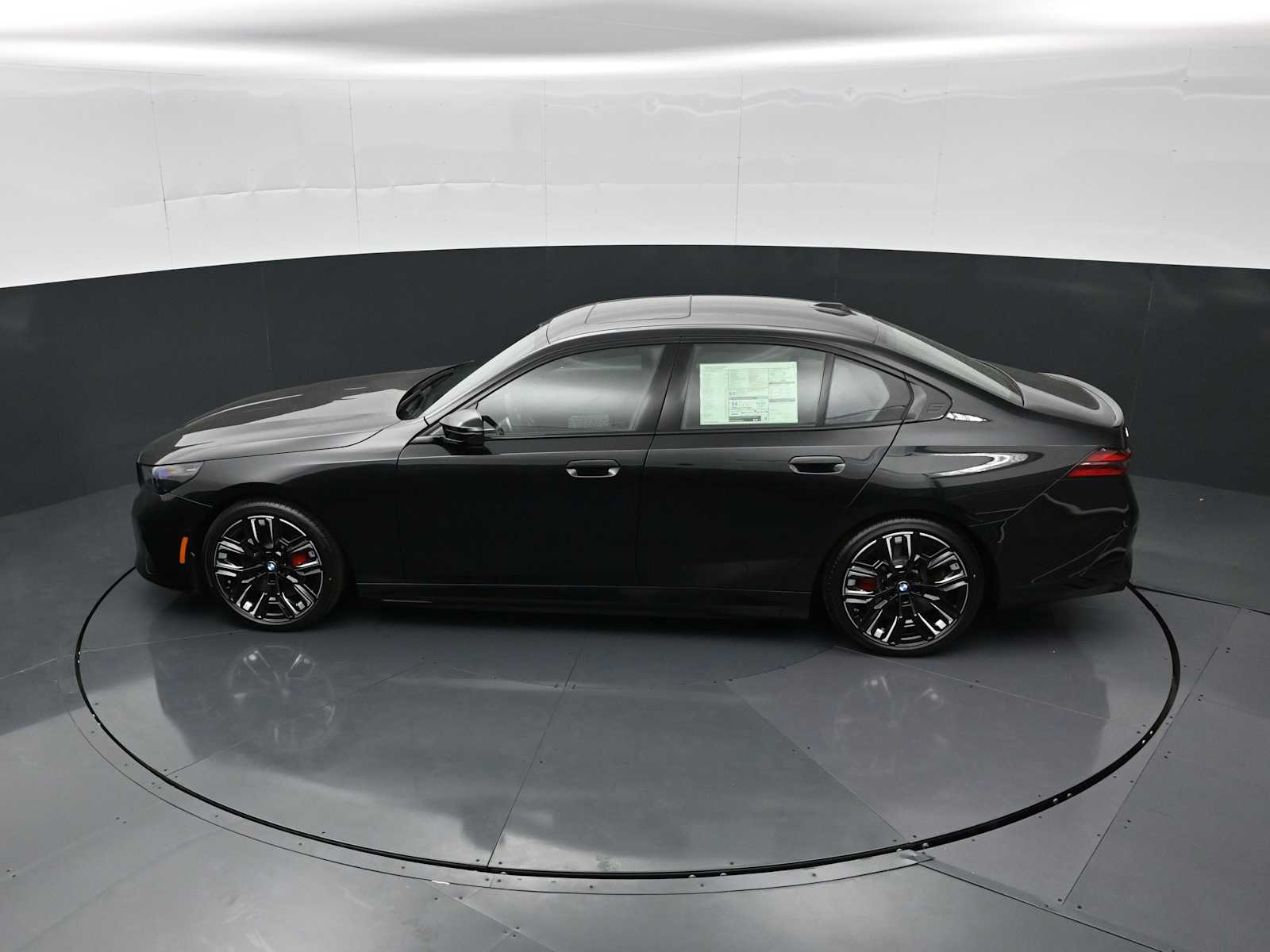 Thumbnail: 2026 BMW i5 - 24