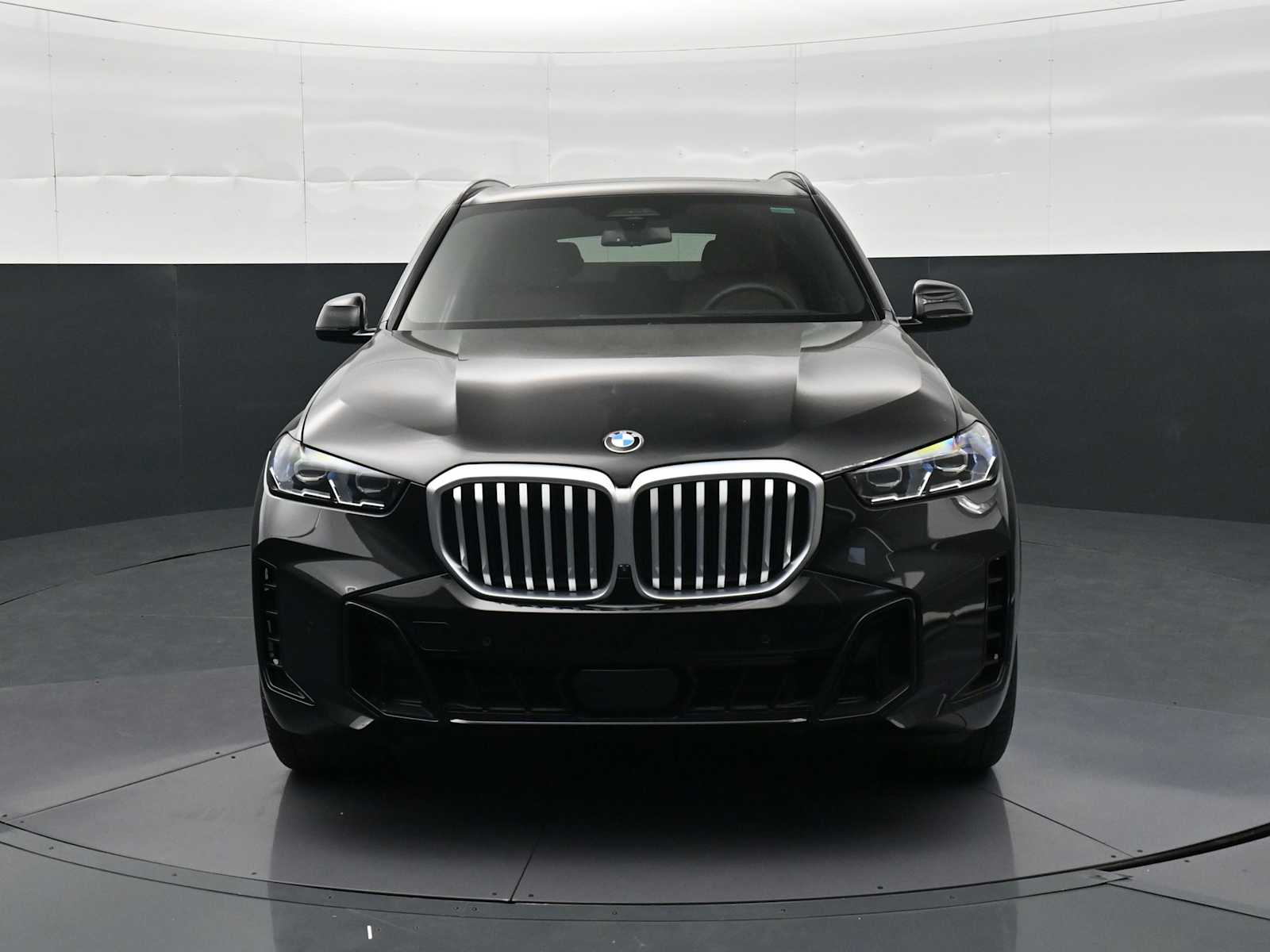 Thumbnail: 2026 BMW X5 - 2