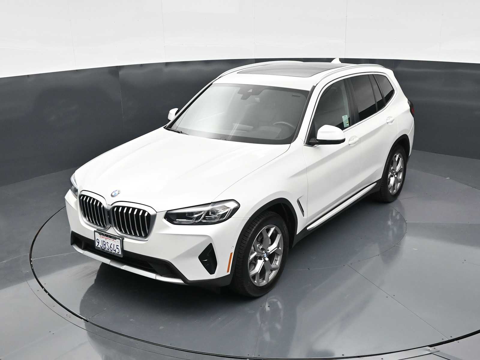 Thumbnail: 2024 BMW X3 - 17