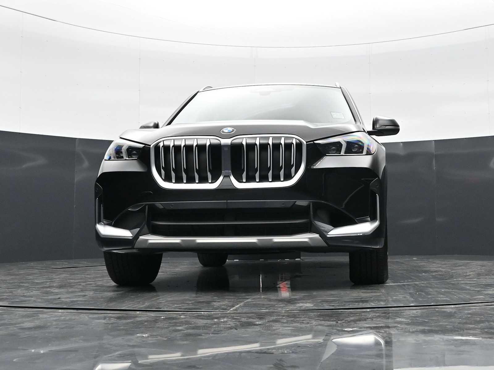 Thumbnail: 2025 BMW X1 - 24