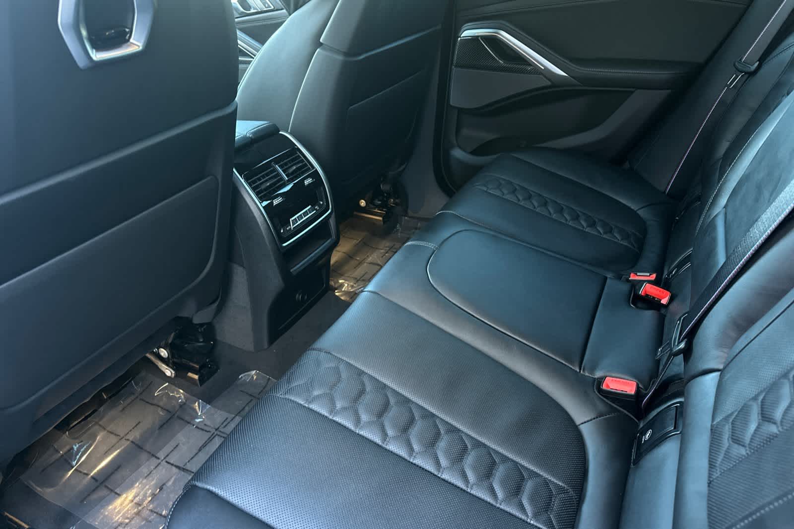 Thumbnail: 2026 BMW X6 - 4