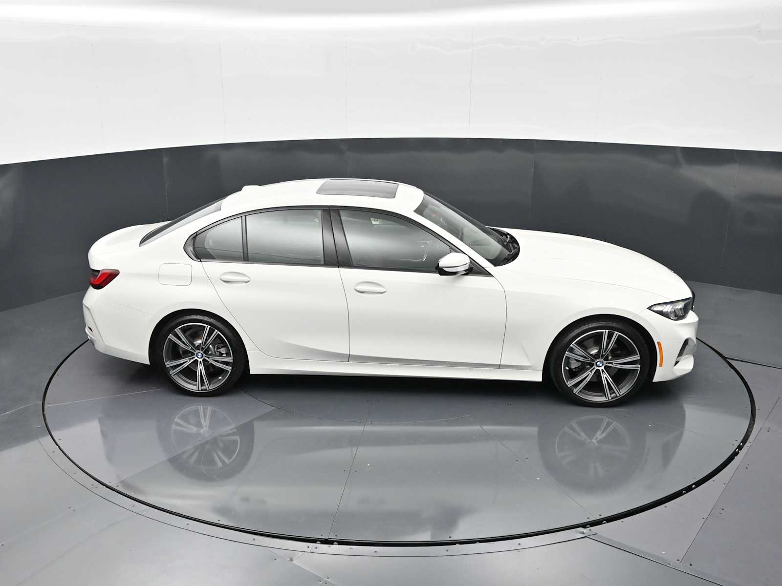 2023 BMW 3 Series 330i - Photo 20