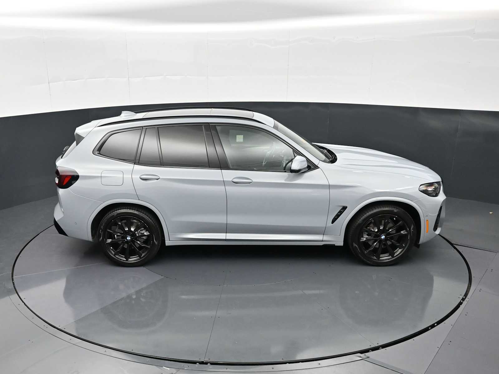 Thumbnail: 2023 BMW X3 - 19